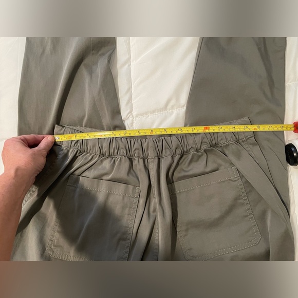 Lou & Grey Pants - Picture 9 of 9